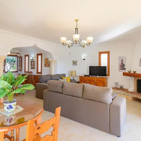 Angeles Villa *